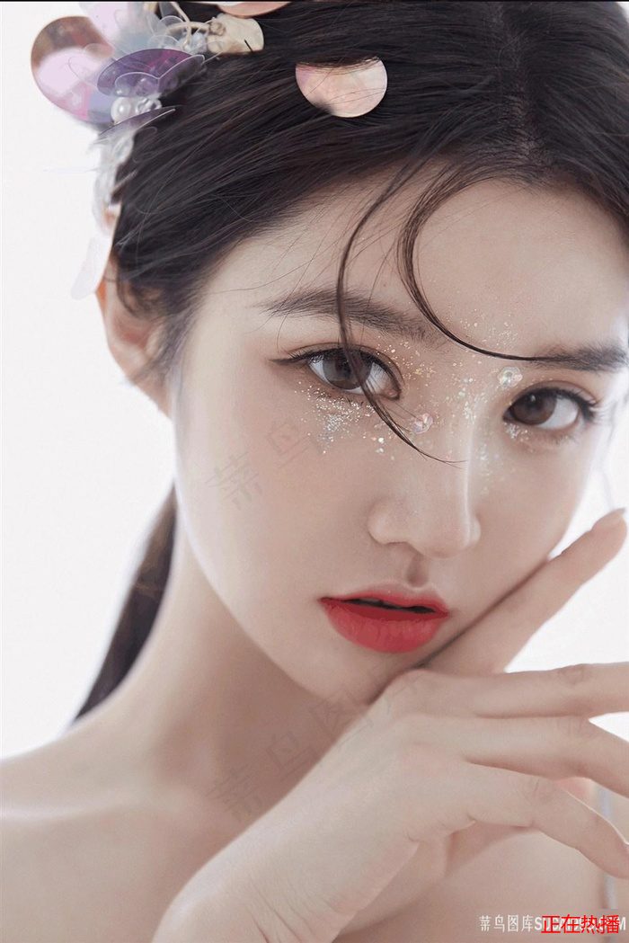金瓶海之婬亂天在線觀看 · 少女嗶哩嗶哩高清在線觀看 熱門視頻